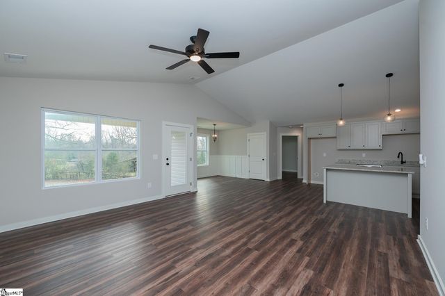 91 Simpson Creek Road, Laurens, SC 29360