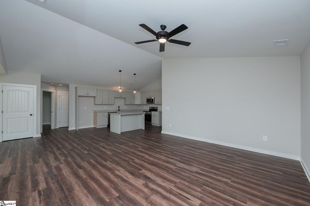 91 Simpson Creek Road, Laurens, SC 29360