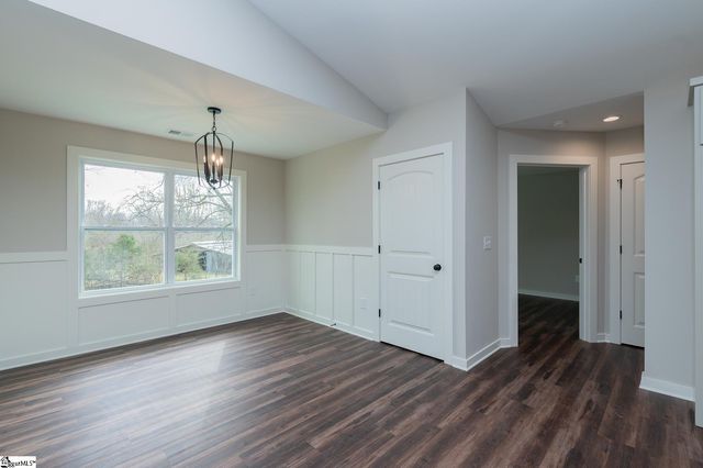 91 Simpson Creek Road, Laurens, SC 29360