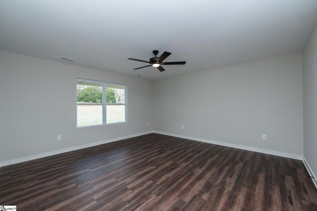 91 Simpson Creek Road, Laurens, SC 29360