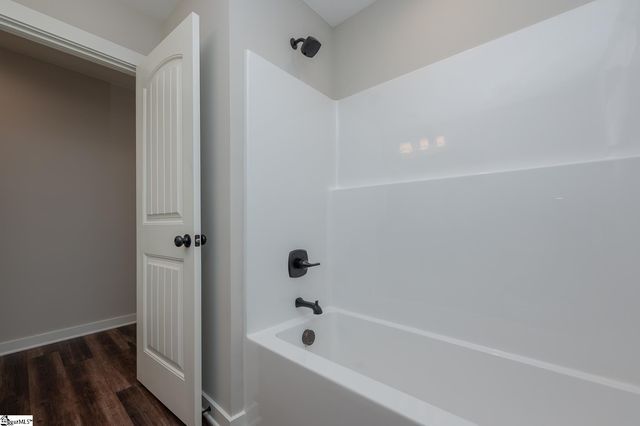 91 Simpson Creek Road, Laurens, SC 29360