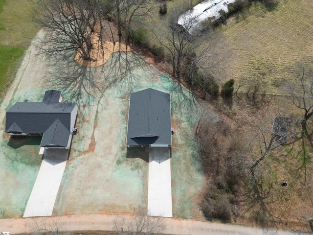 91 Simpson Creek Road, Laurens, SC 29360