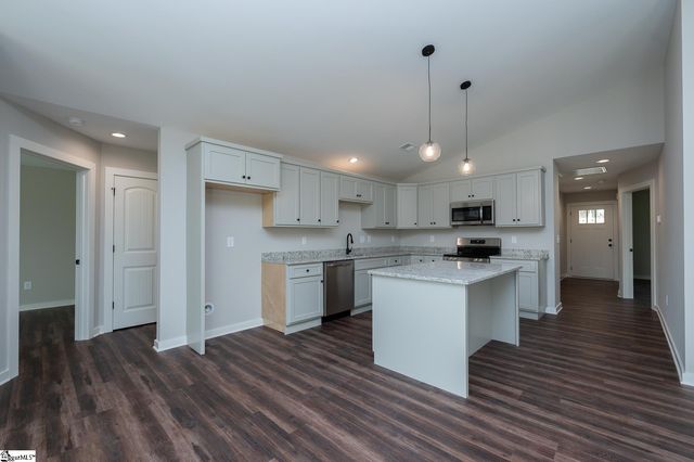 91 Simpson Creek Road, Laurens, SC 29360