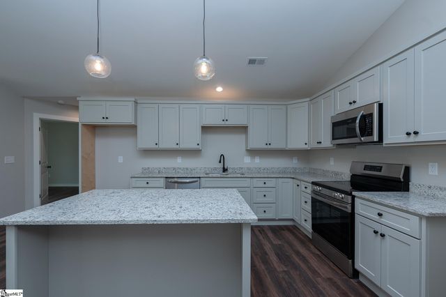 91 Simpson Creek Road, Laurens, SC 29360