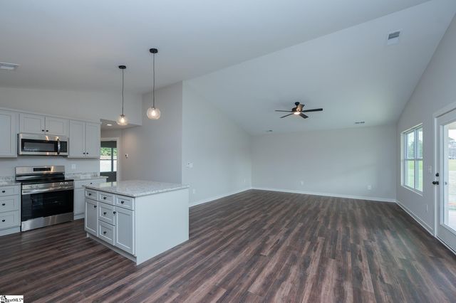 91 Simpson Creek Road, Laurens, SC 29360