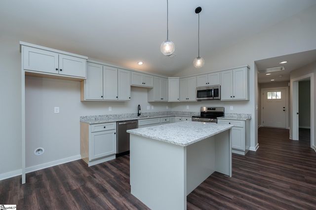 91 Simpson Creek Road, Laurens, SC 29360