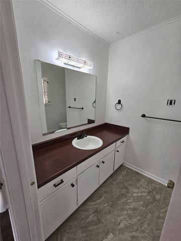 3605 W Houston, Paris, TX 75460