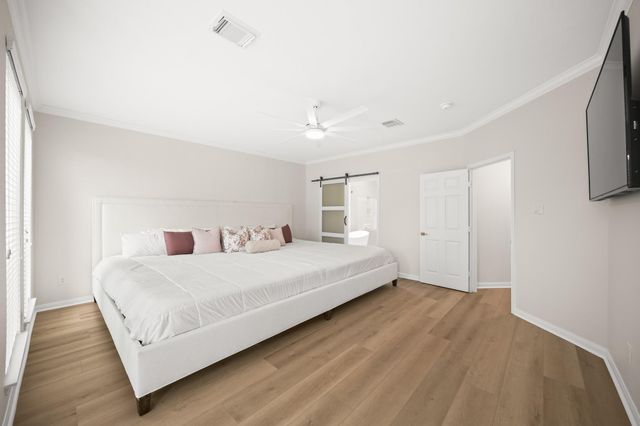 403 Trail Head Street, Friendswood, TX 77546