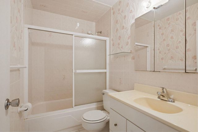 8220 112TH STREET 208, Seminole, FL 33772