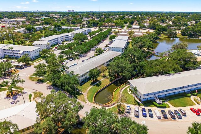 8220 112TH STREET 208, Seminole, FL 33772