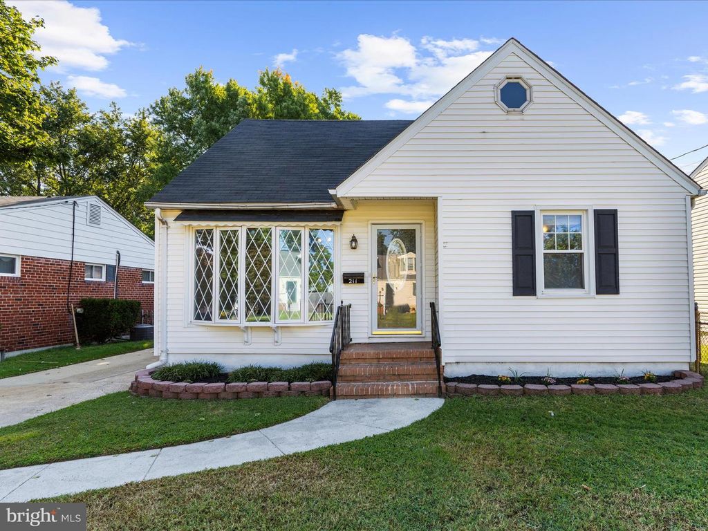 211 ARUNDEL RD, Pasadena, MD 21122