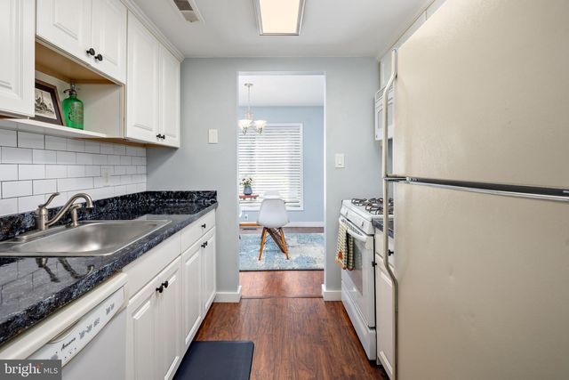 33 STRABANE CT, Baltimore, MD 21234
