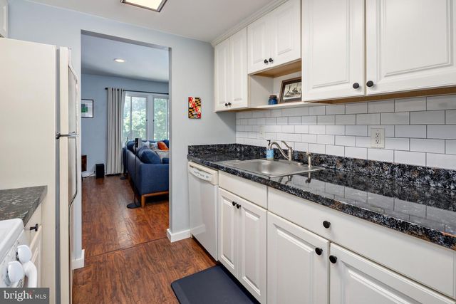 33 STRABANE CT, Baltimore, MD 21234