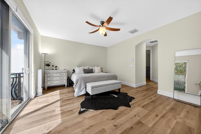 1942 NE 32nd Street, Lighthouse Point, FL 33064
