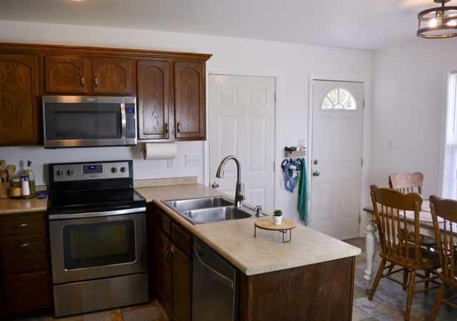 201 Jumpers Pass, Oak Grove, KY 42262