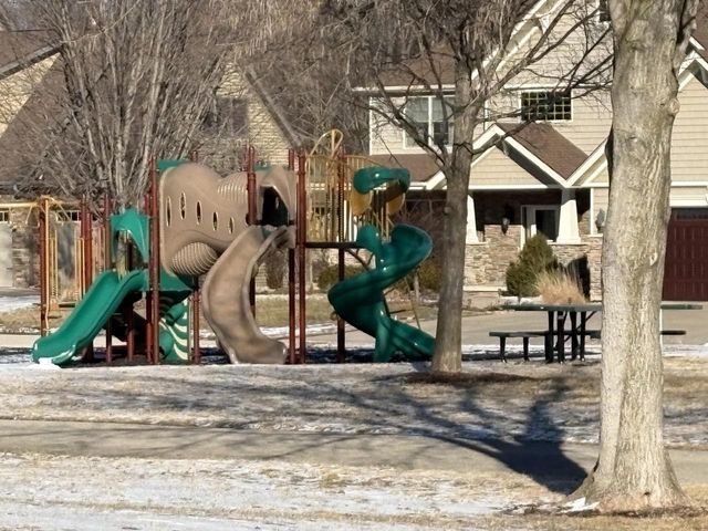 3722 N Casaloma Drive, Appleton, WI 54913