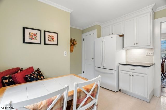 97 Harding Rd, Glen Rock Boro, NJ 07452