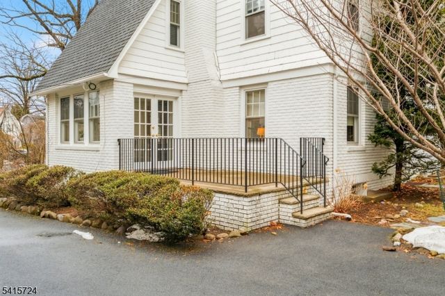 97 Harding Rd, Glen Rock Boro, NJ 07452