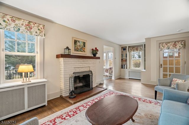 97 Harding Rd, Glen Rock Boro, NJ 07452