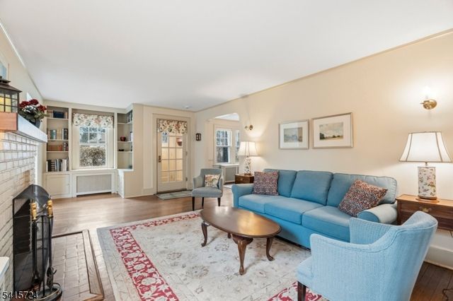 97 Harding Rd, Glen Rock Boro, NJ 07452