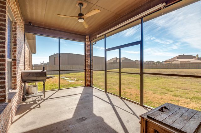 124 Windsor Circle, Waxahachie, TX 75165