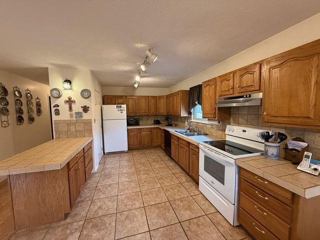 984 Honey Tree Lane, Camp, AR 72520