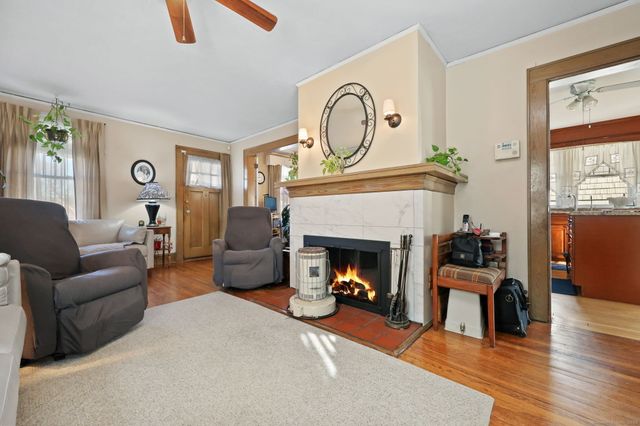 315 Tesiny Avenue, Bridgeport, CT 06606