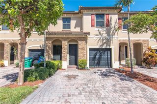 11341 SW 233rd St, Homestead, FL 33032