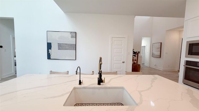 6018 Rolling Stream Court, Fulshear, TX 77441