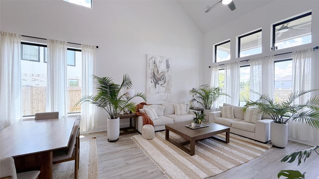 6018 Rolling Stream Court, Fulshear, TX 77441