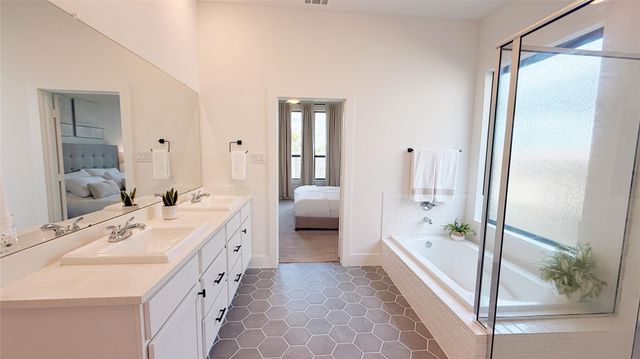 6018 Rolling Stream Court, Fulshear, TX 77441