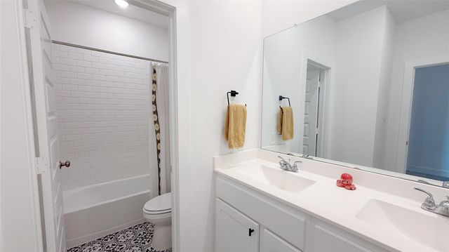 6018 Rolling Stream Court, Fulshear, TX 77441