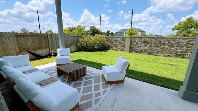 6018 Rolling Stream Court, Fulshear, TX 77441