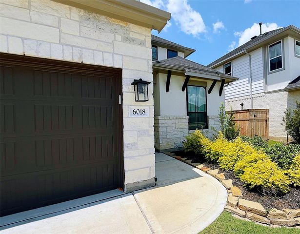 6018 Rolling Stream Court, Fulshear, TX 77441