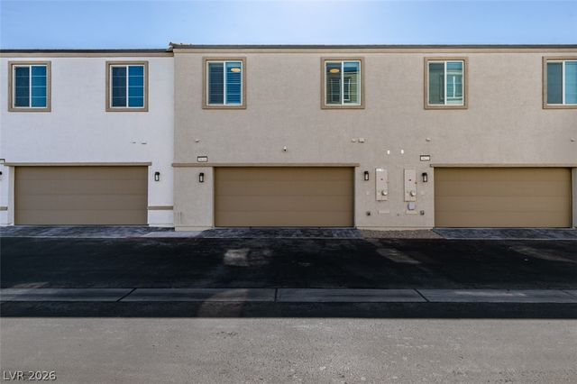 5618 Beguiling Falls Street, Las Vegas, NV 89148