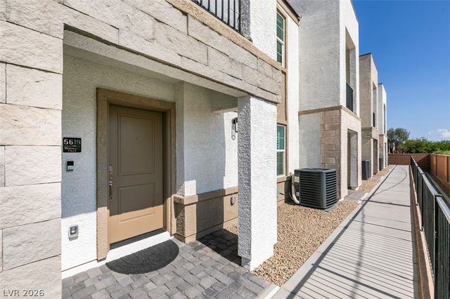 5618 Beguiling Falls Street, Las Vegas, NV 89148