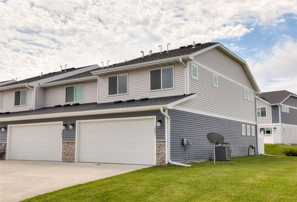 1001 NE 58th Lane, Ankeny, IA 50021