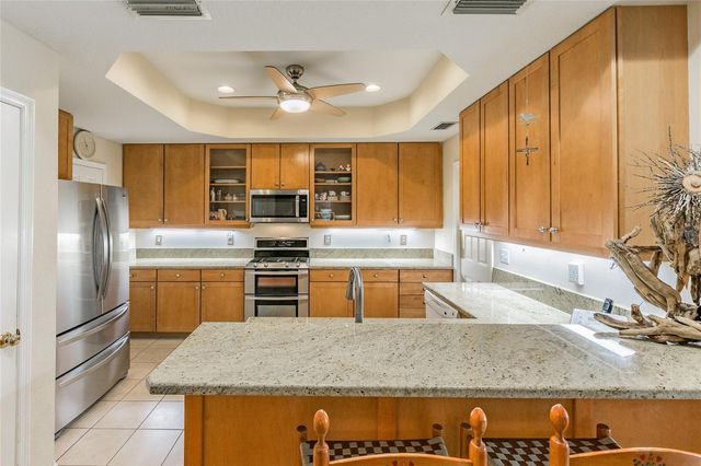 2860 BAYSHORE TRAILS DRIVE, Tampa, FL 33611