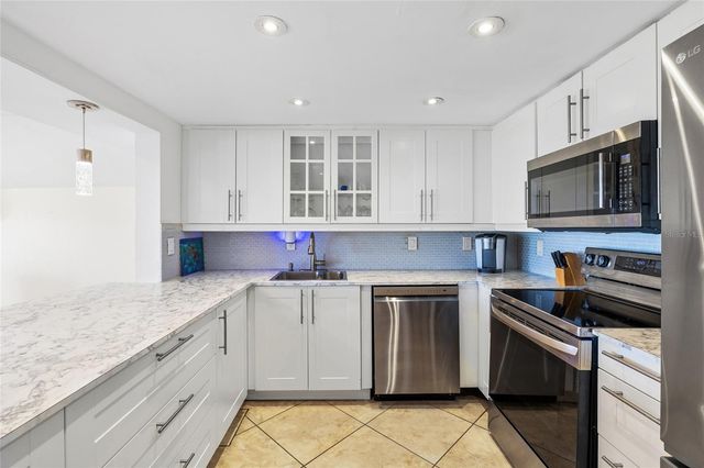 9664 PRIVATEER RD, Placida, FL 33946