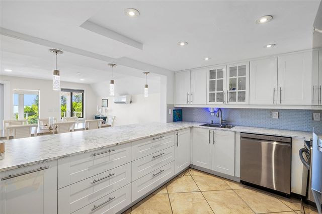 9664 PRIVATEER RD, Placida, FL 33946