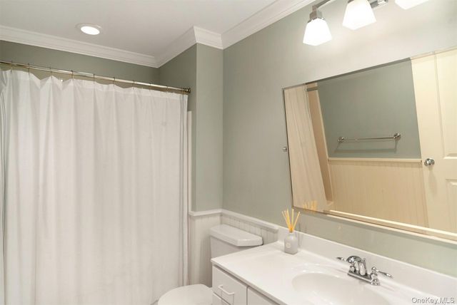 260 Dune Road 75E, Westhampton Beach, NY 11978