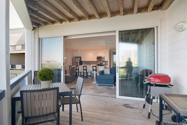 260 Dune Road 75E, Westhampton Beach, NY 11978