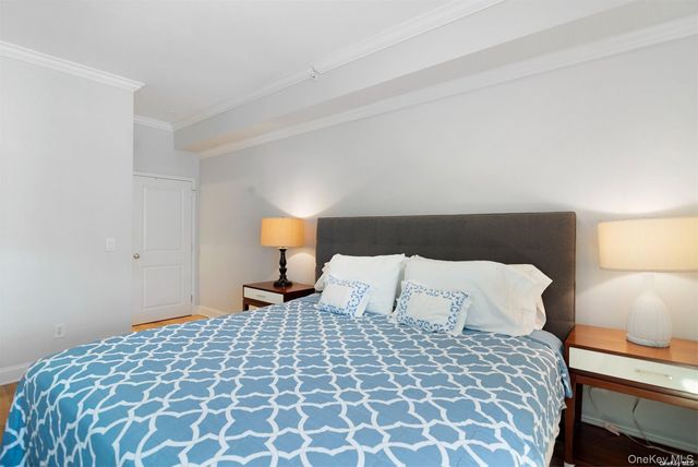 260 Dune Road 75E, Westhampton Beach, NY 11978