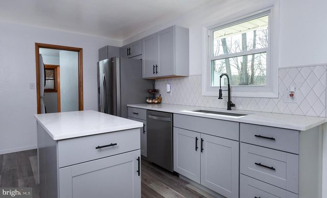 6331 OLD CARLISLE RD, Dover, PA 17315