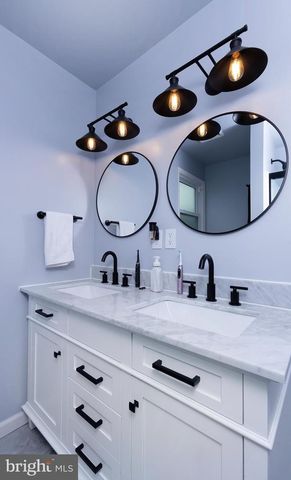 6331 OLD CARLISLE RD, Dover, PA 17315