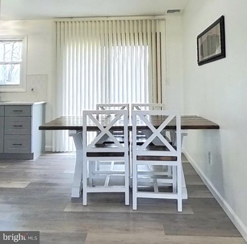 6331 OLD CARLISLE RD, Dover, PA 17315