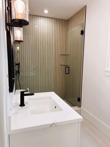 244 L Street 4, Boston, MA 02127