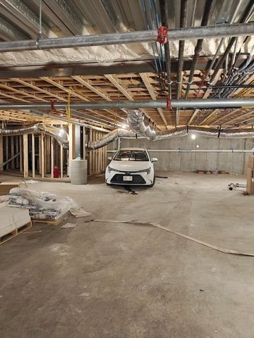 244 L Street 4, Boston, MA 02127