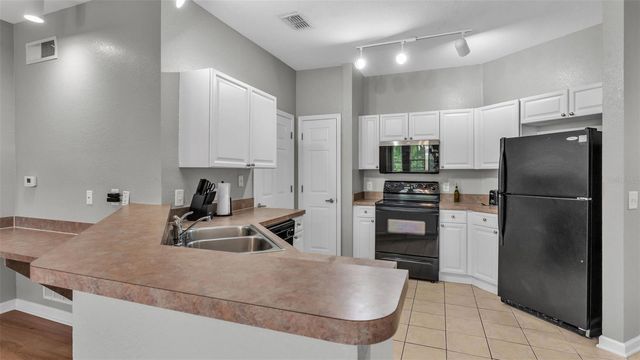 412 TERRACE RIDGE CIRCLE 412, Davenport, FL 33896
