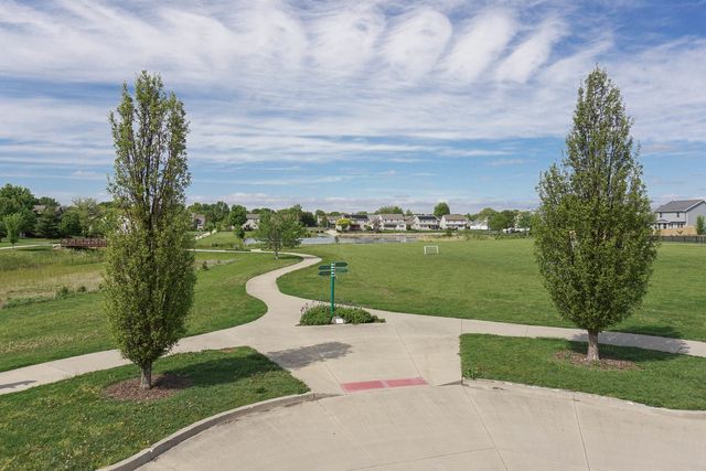 3 Cashel Drive, Bloomington, IL 61704